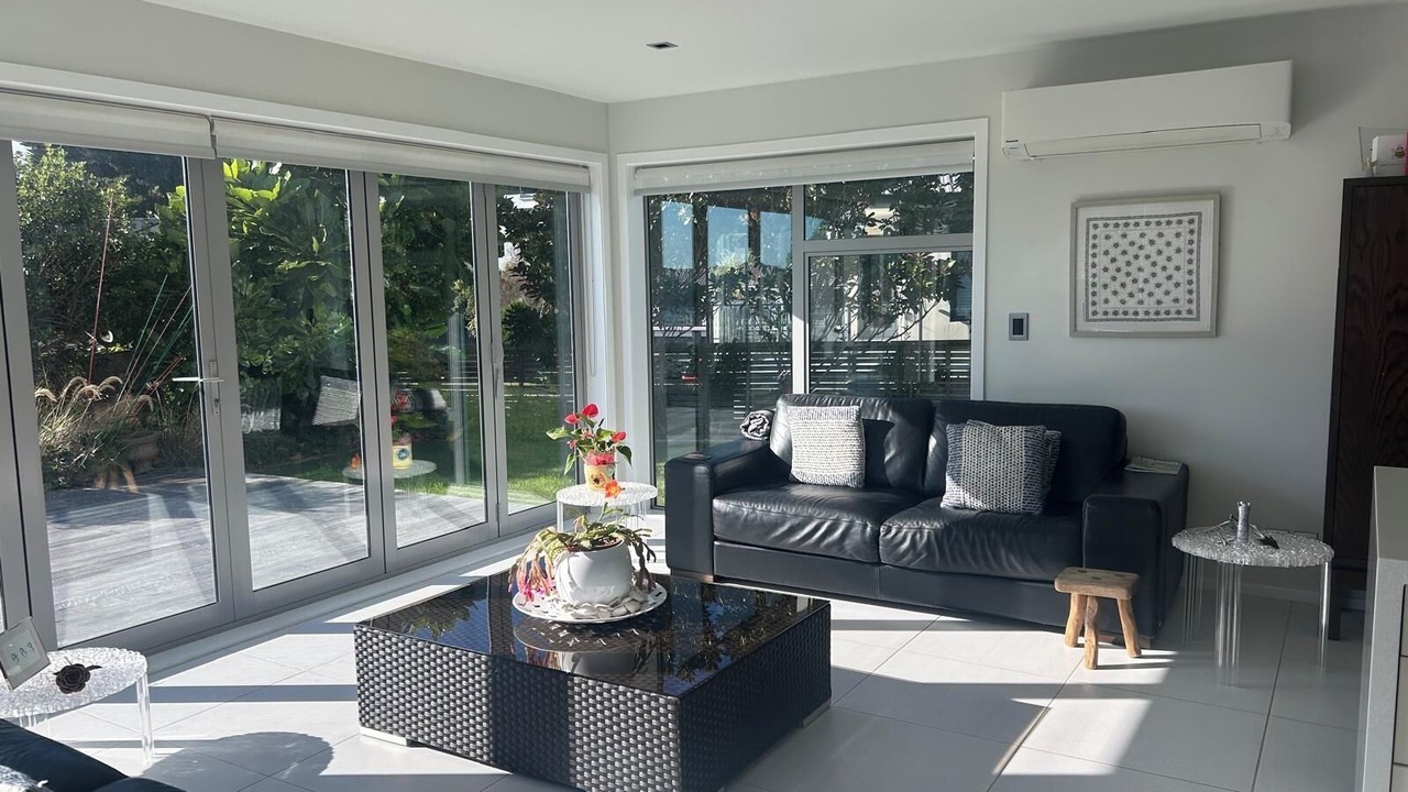 Photo of Livingroom in Whitby