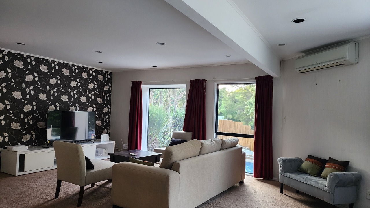 Photo of Livingroom in Birkenhead