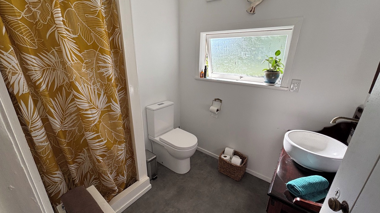 Photo of Bathroom in Port Waikato