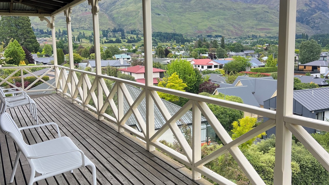 Photo of Patio Balcony in Wanaka