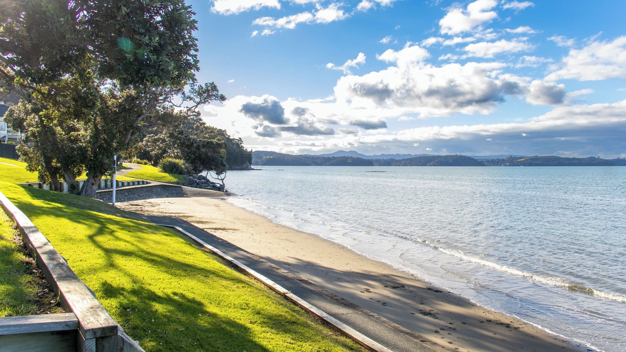 Photo of Others in Algies Bay