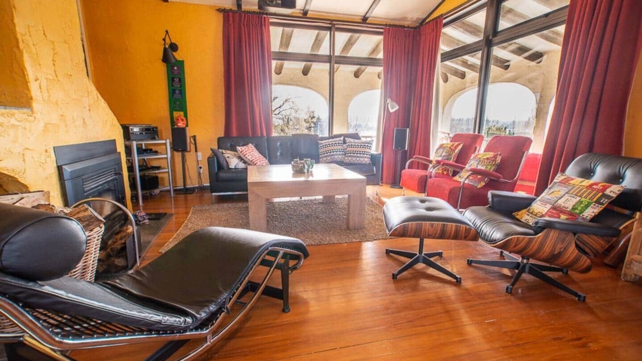 Photo of Livingroom in Alexandra