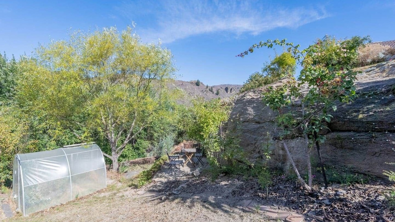 Photo of Outdoor in Alexandra