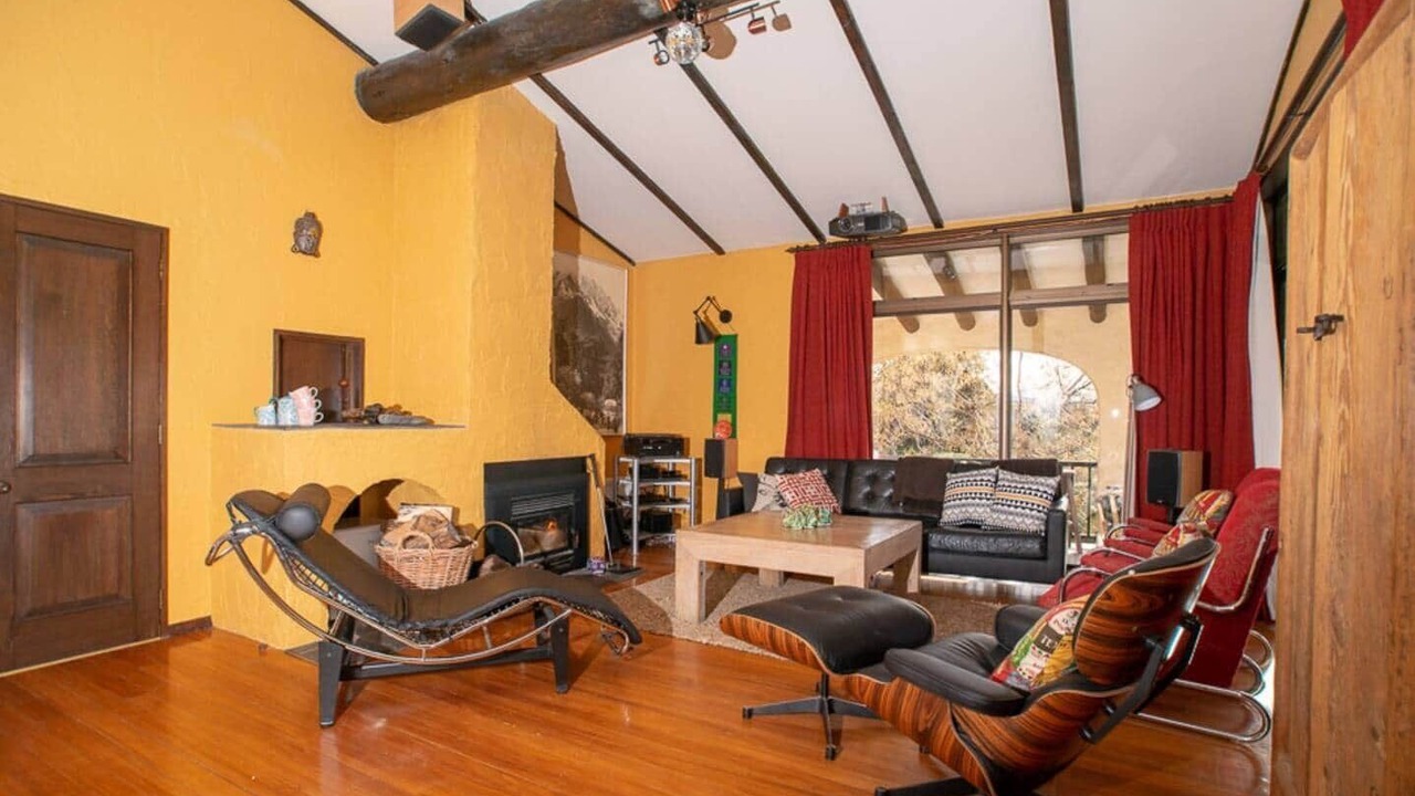 Photo of Livingroom in Alexandra
