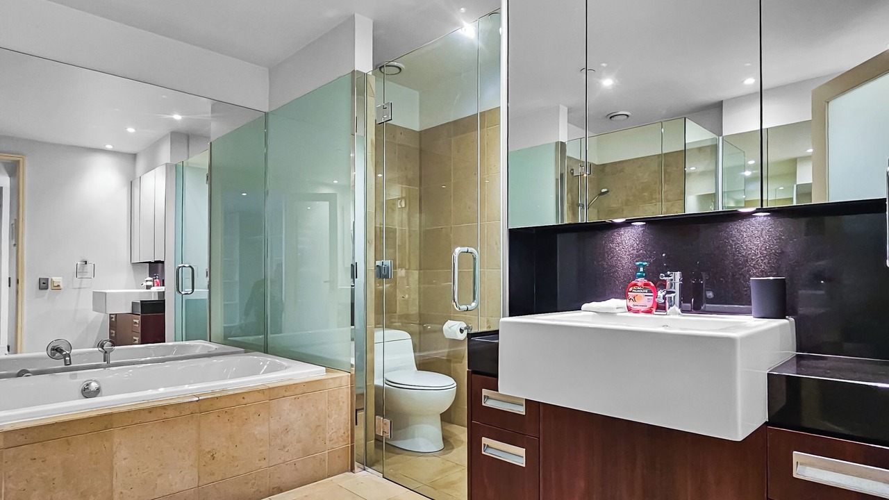 Photo of Bathroom in Auckland Central Business District
