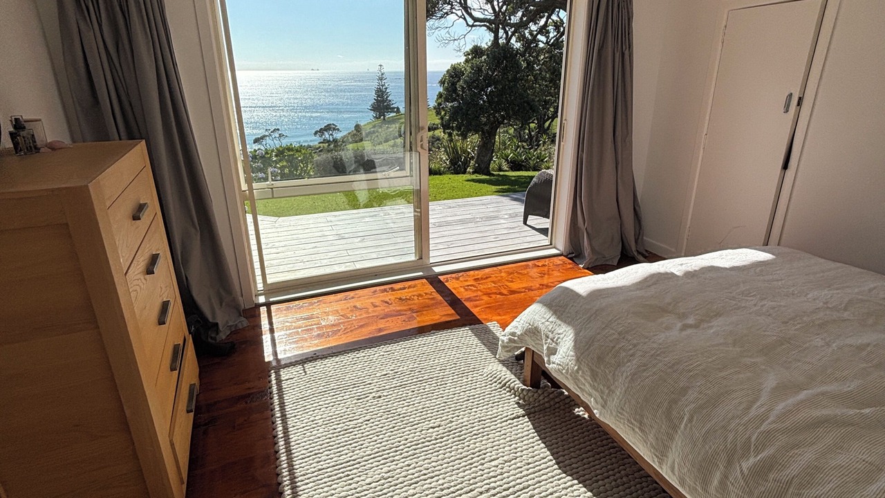 Photo of Bedroom in Whananaki
