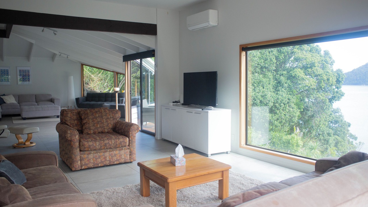 Photo of Livingroom in Huia