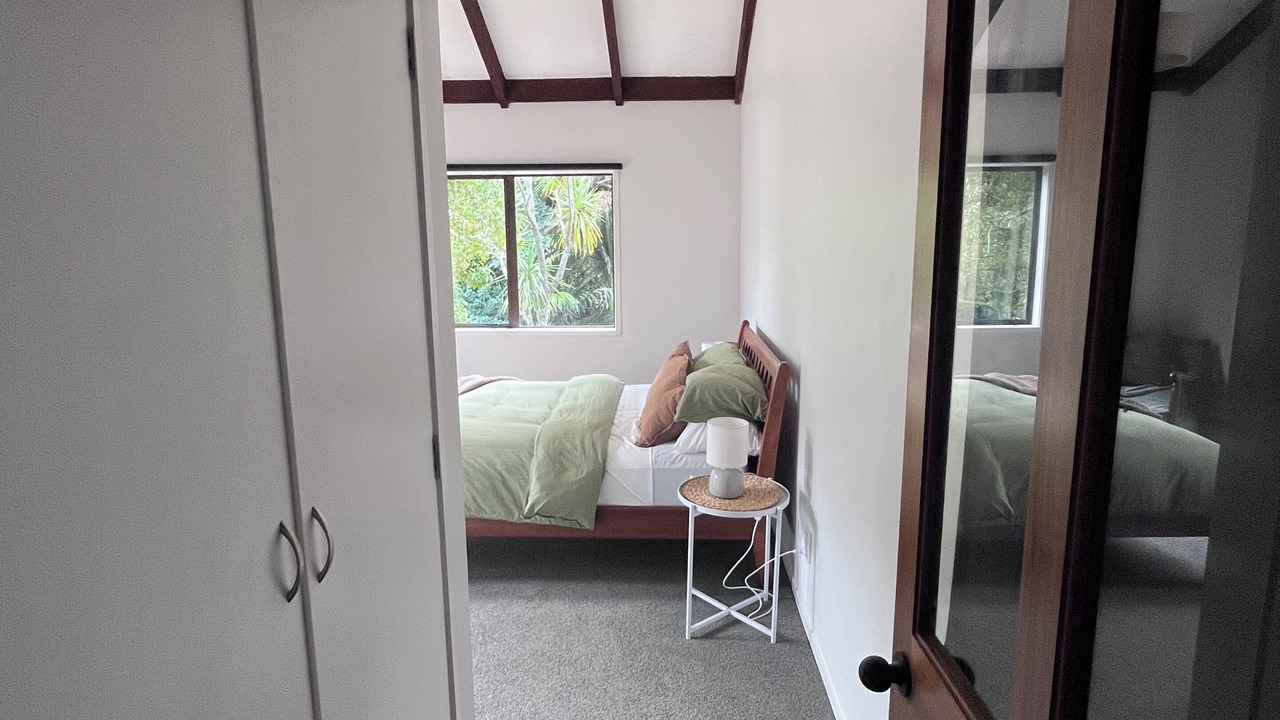 Photo of Bedroom in Huia