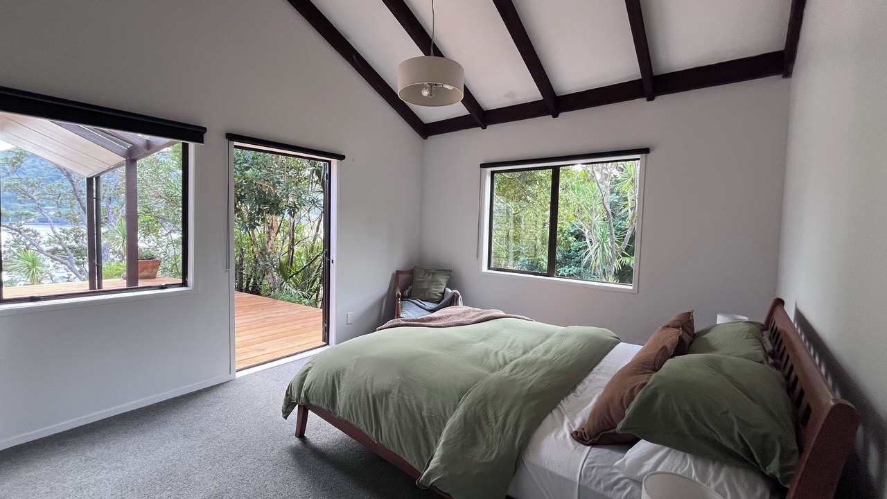 Photo of Bedroom in Huia