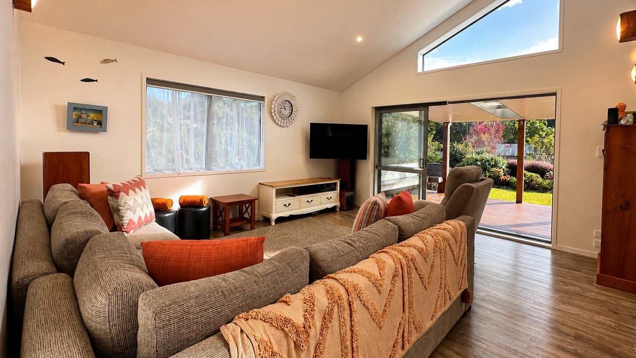 Photo of Livingroom in Oneroa