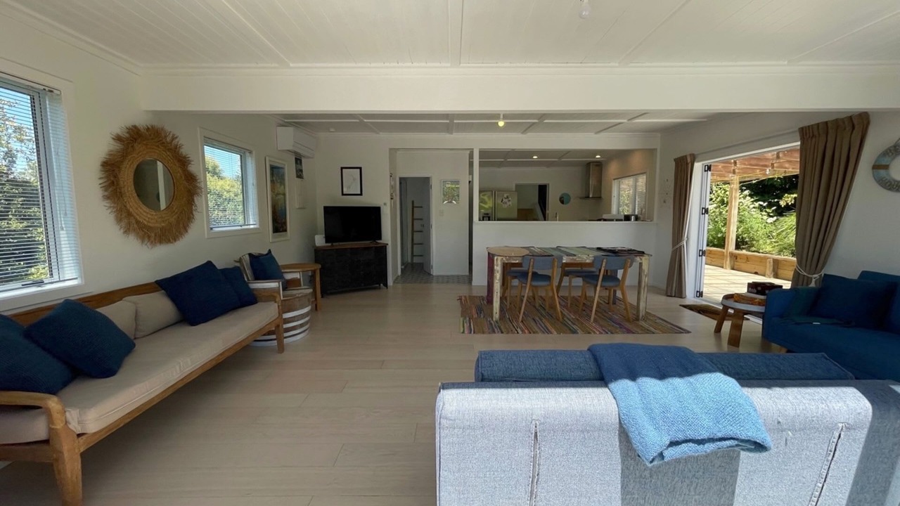 Photo of Livingroom in Oneroa