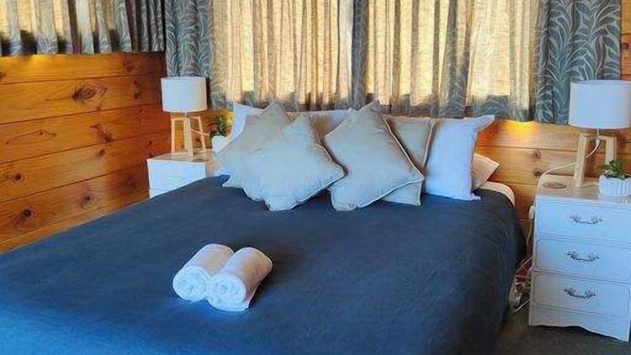 Photo of Bedroom in Acacia Bay