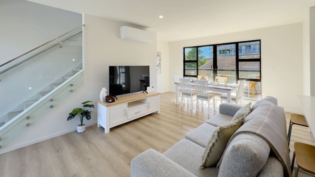 Photo of Livingroom in Forrest Hill