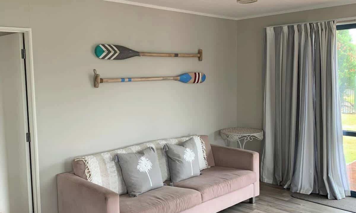 Photo of Livingroom in Cooks Beach