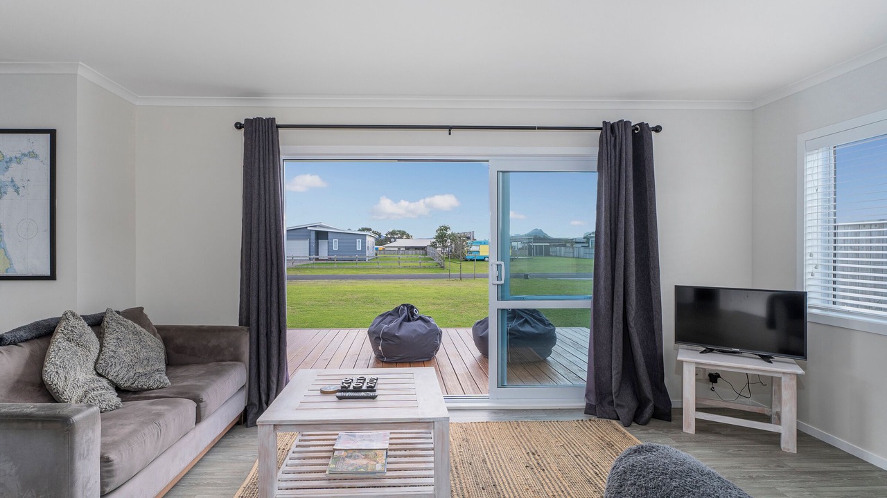 Photo of Livingroom in Cooks Beach