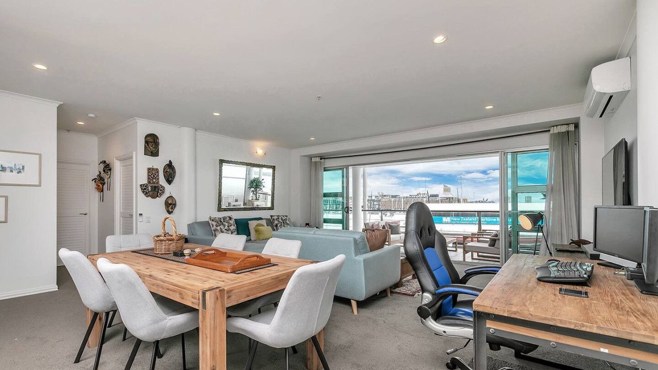Photo of Livingroom in Auckland Central Business District