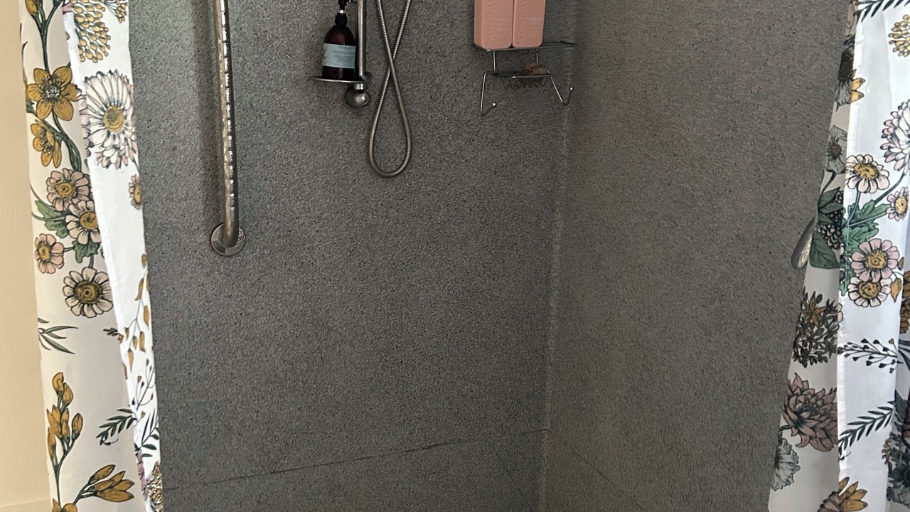 Photo of Bathroom in Cable Bay