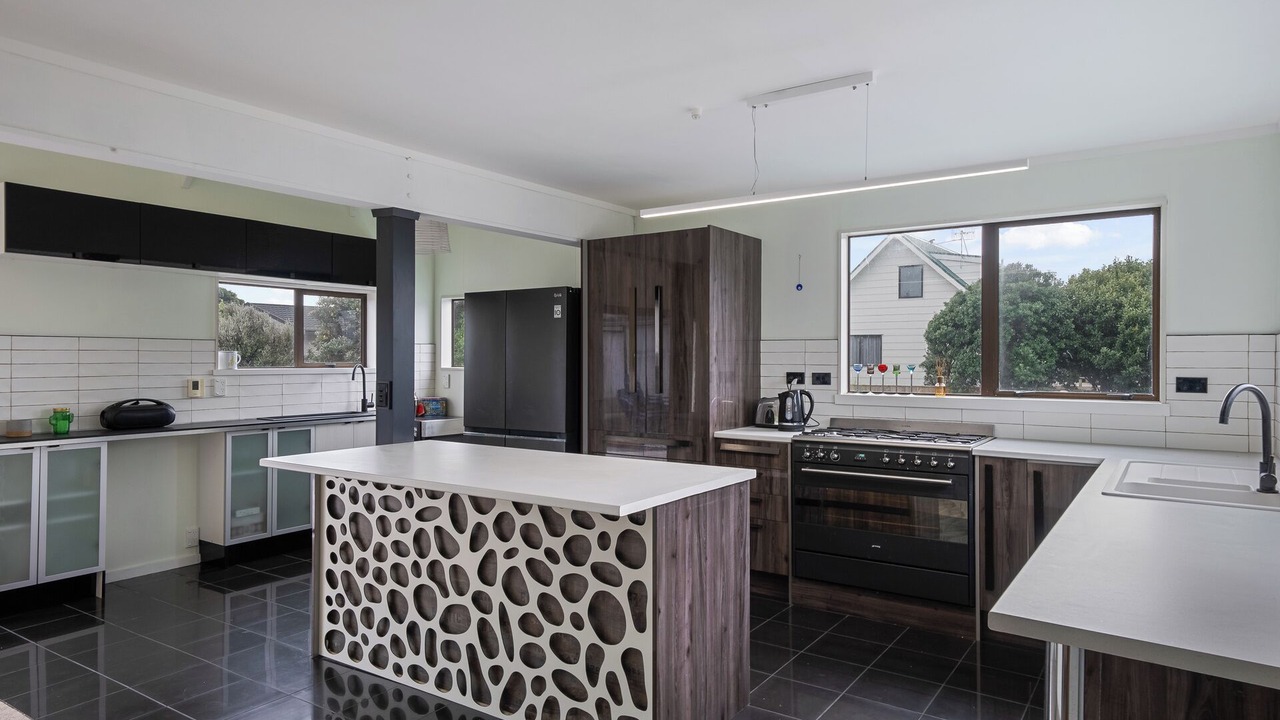 Photo of Kitchen in Waikanae