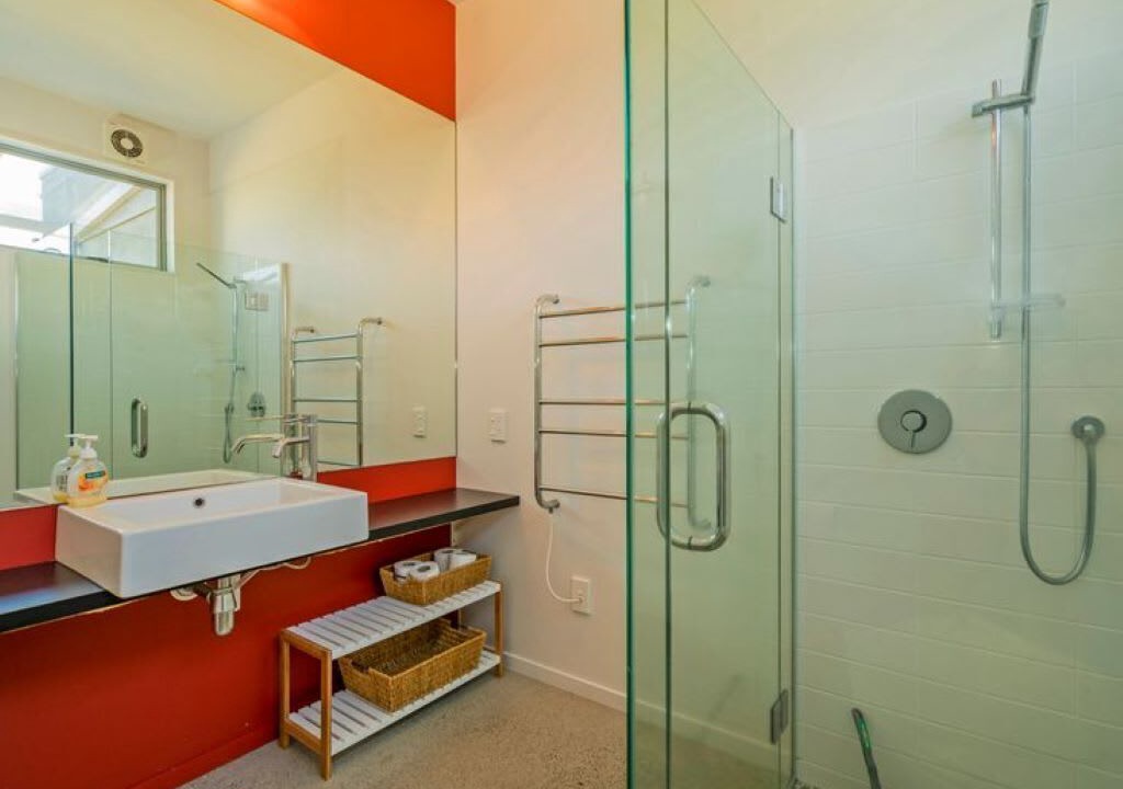 Photo of Bathroom in Matarangi