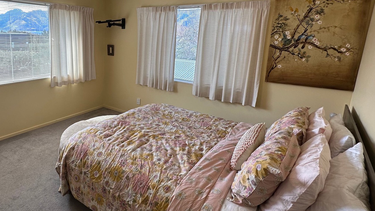 Photo of Bedroom in Lake Hawea