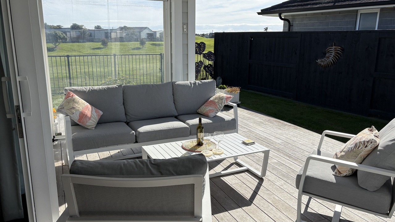 Photo of Patio Balcony in Papamoa Beach