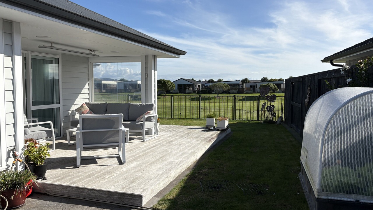 Photo of Patio Balcony in Papamoa Beach