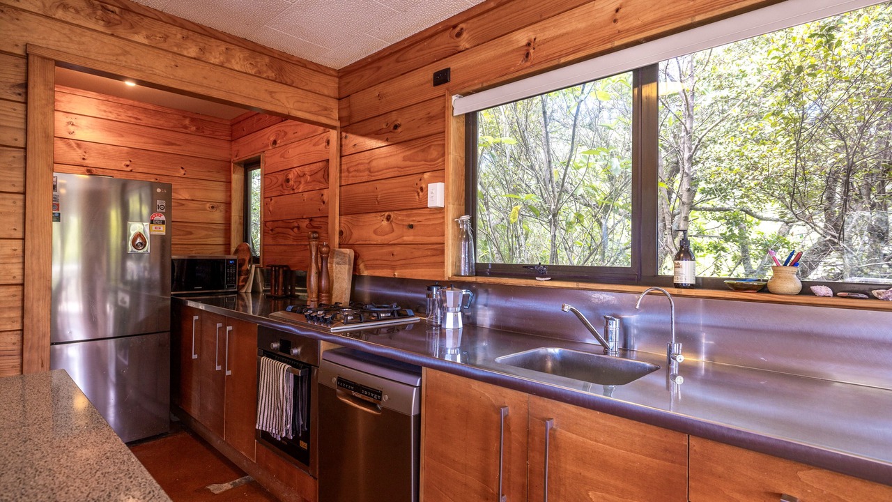 Photo of Kitchen in Onetangi