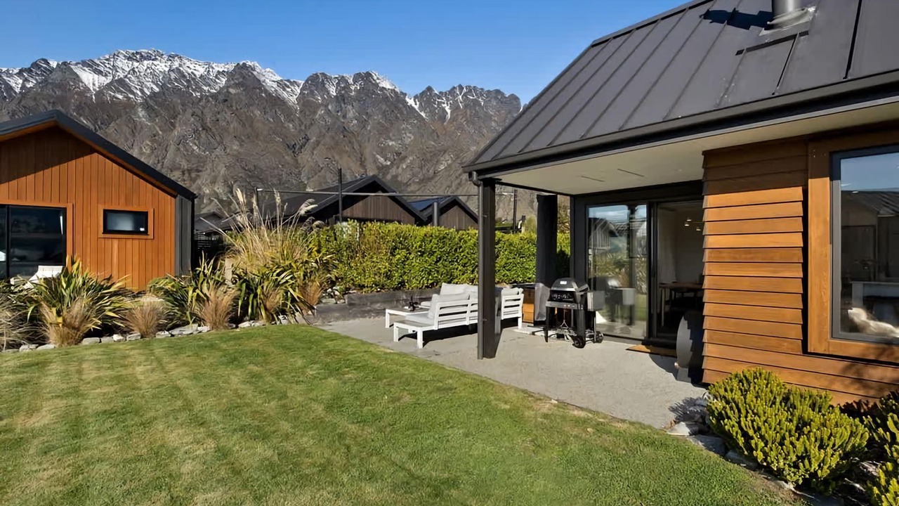 Photo of Patio Balcony in Kawarau Falls