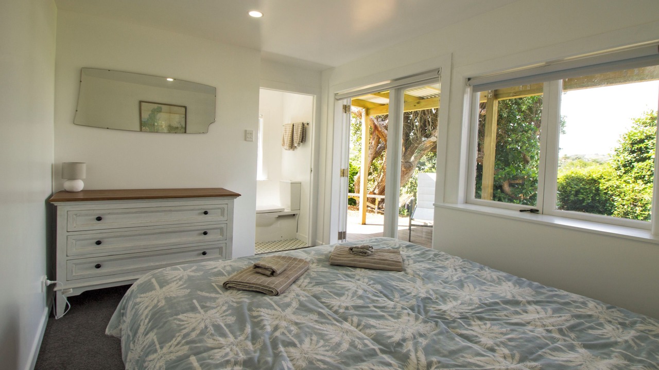 Photo of Bedroom in Surfdale