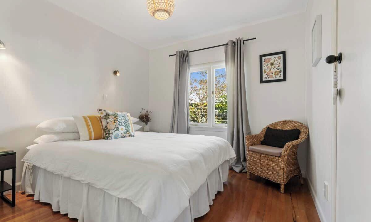 Photo of Bedroom in Otumoetai