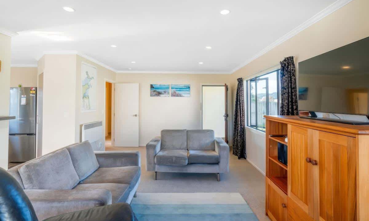 Photo of Livingroom in Cooks Beach