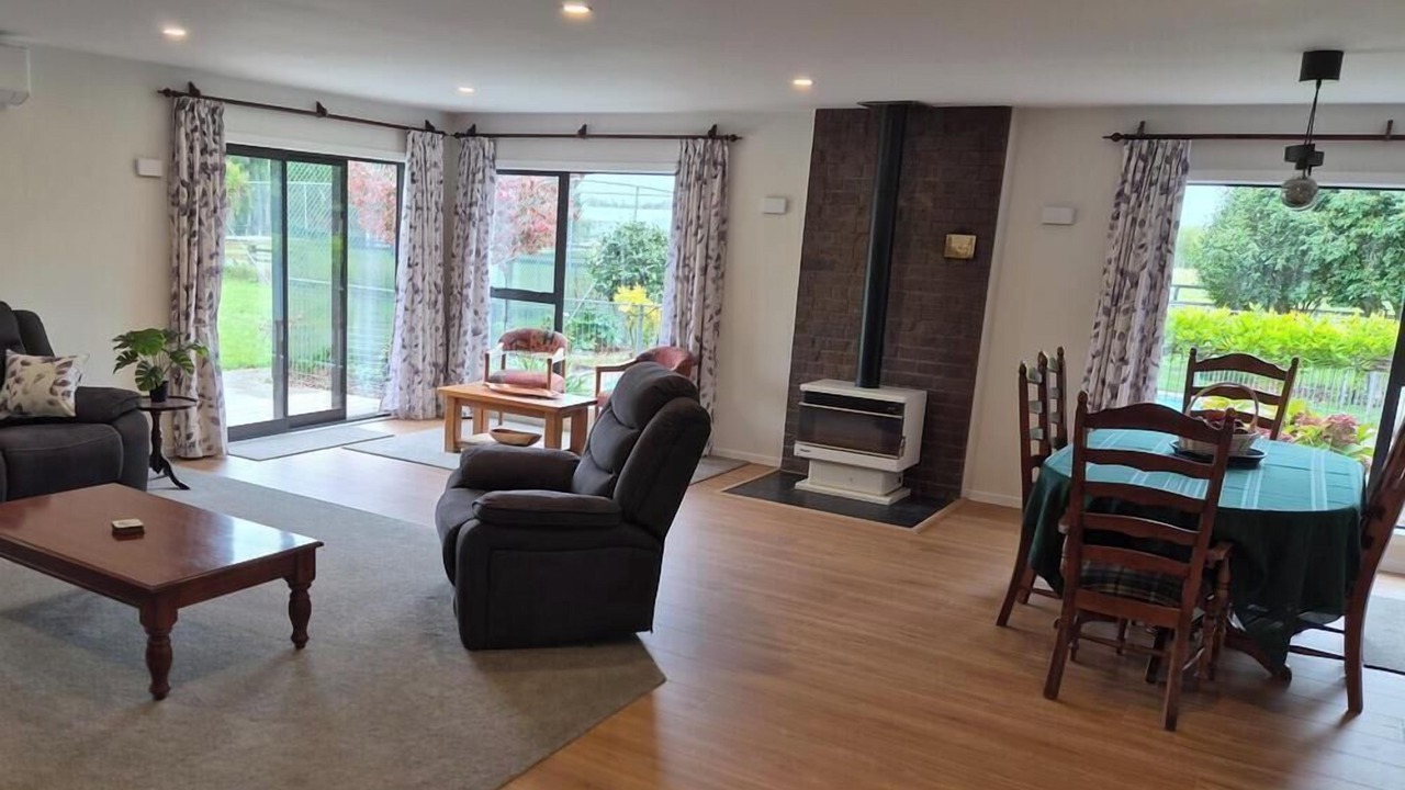 Photo of Livingroom in Whakatu