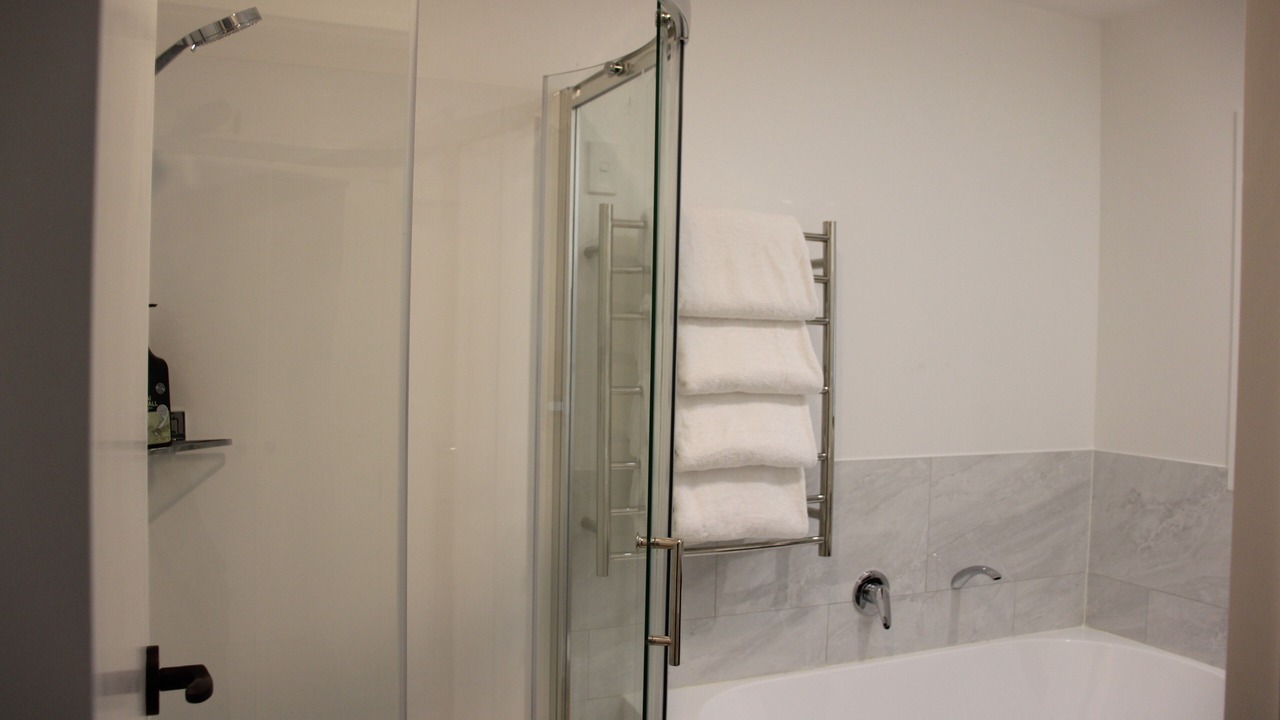 Photo of Bathroom in Whakatu