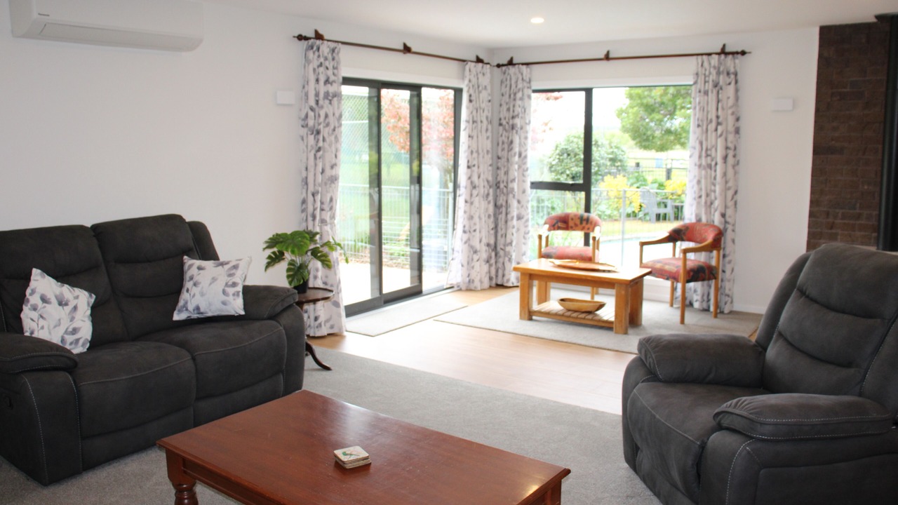 Photo of Livingroom in Whakatu