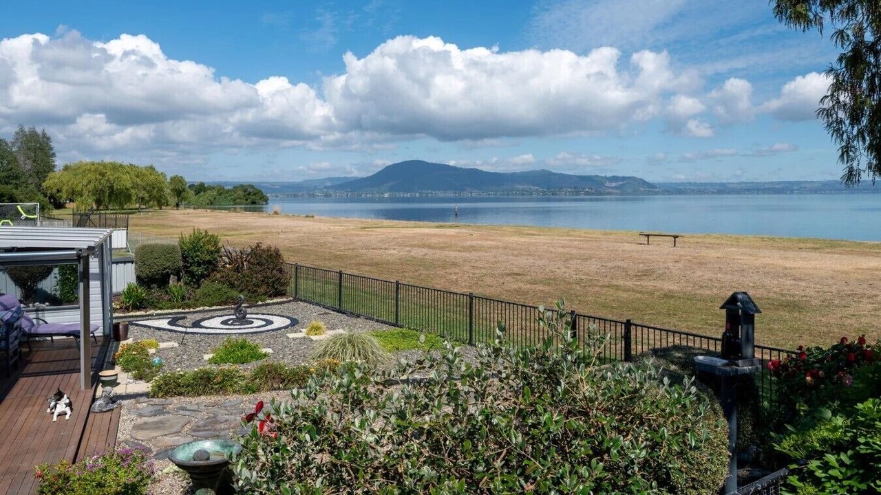 Photo of Outdoor in Holdens Bay