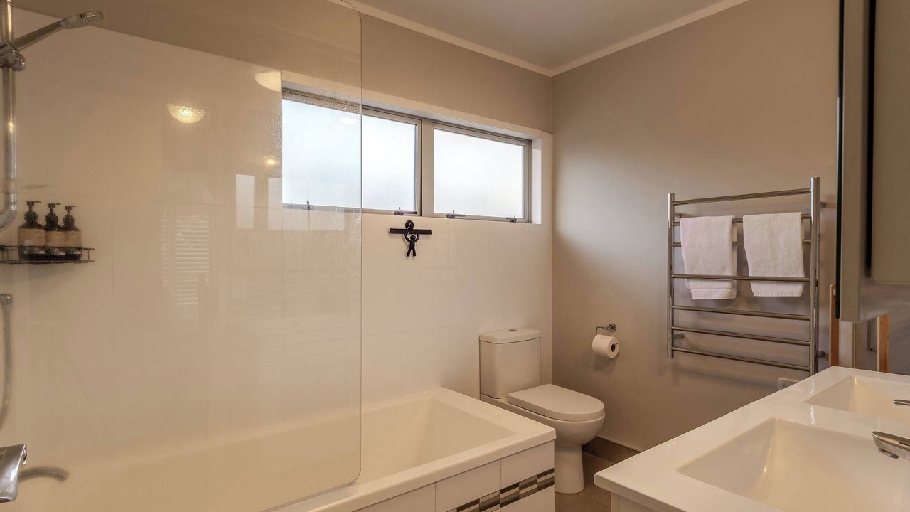 Photo of Bathroom in Lynmore
