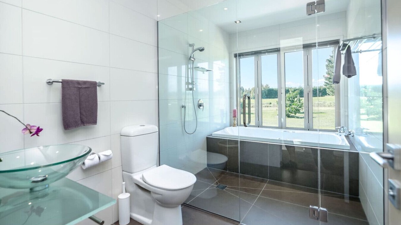 Photo of Bathroom in Martinborough
