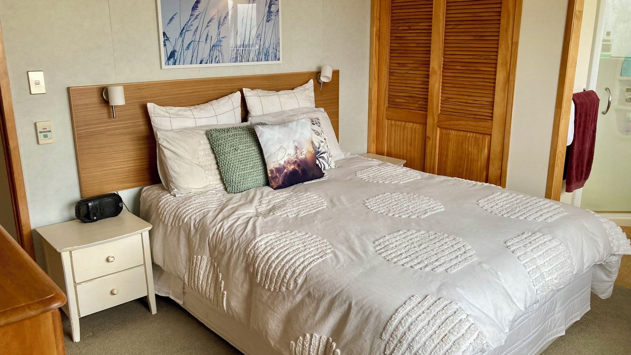 Photo of Bedroom in Awhitu