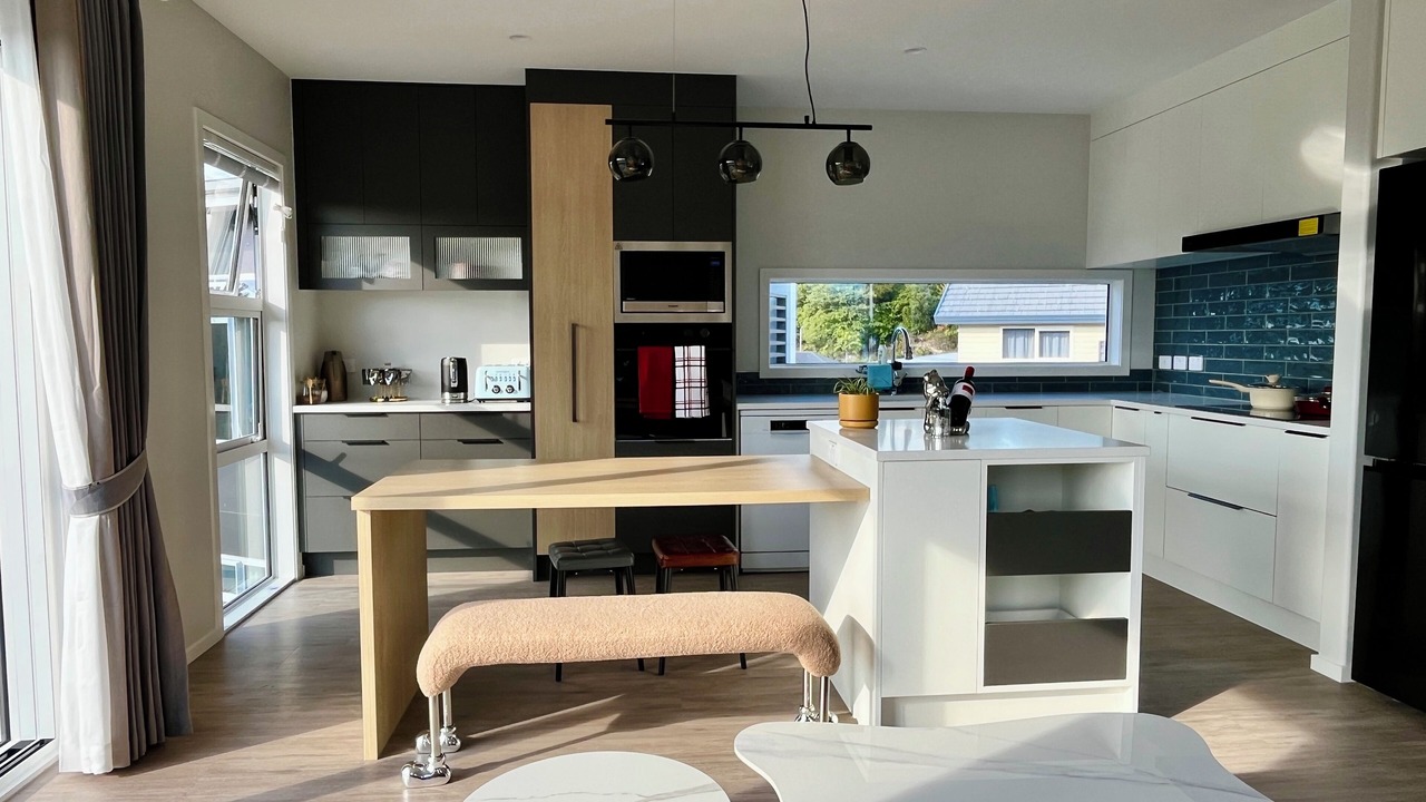 Photo of Kitchen in Waipahihi