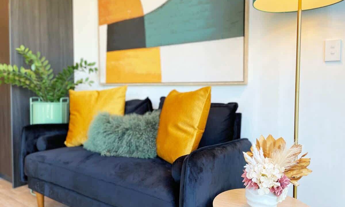 Photo of Livingroom in Newton