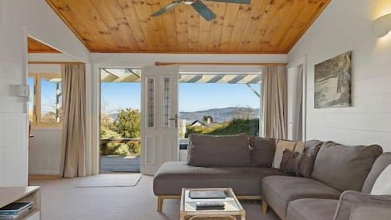 Photo of Livingroom in Hilltop