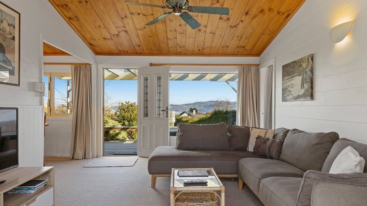 Photo of Livingroom in Hilltop