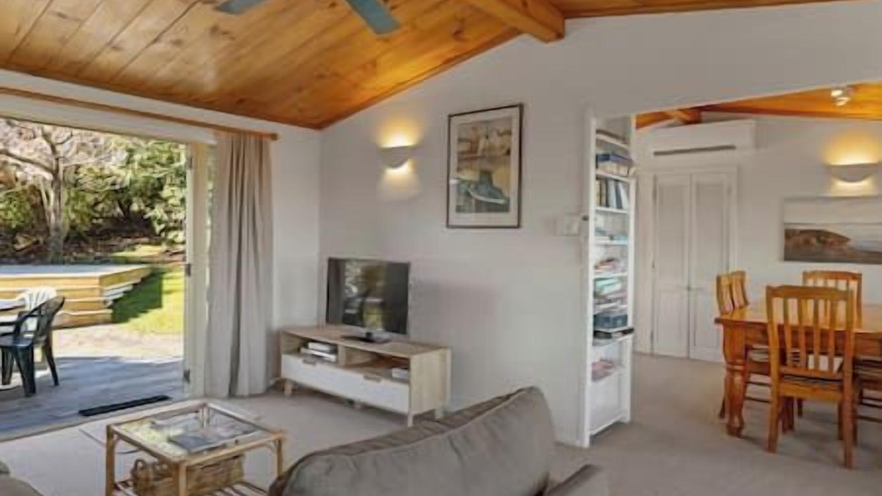 Photo of Livingroom in Hilltop