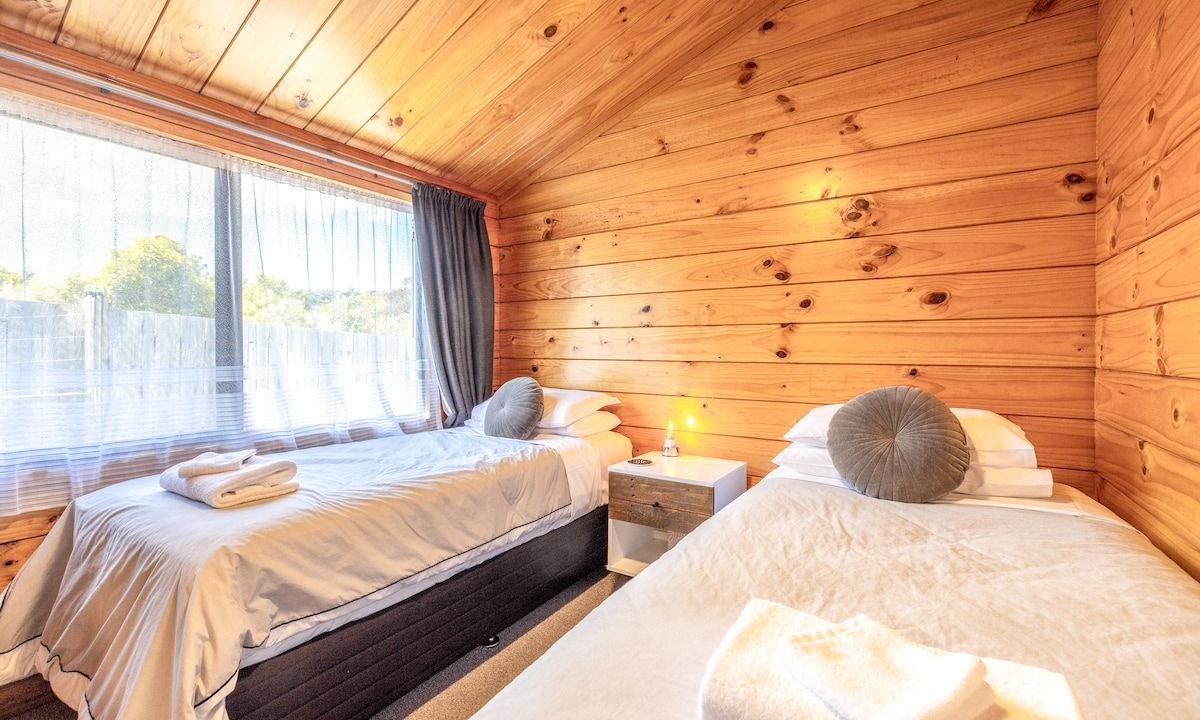 Photo of Bedroom in Onetangi