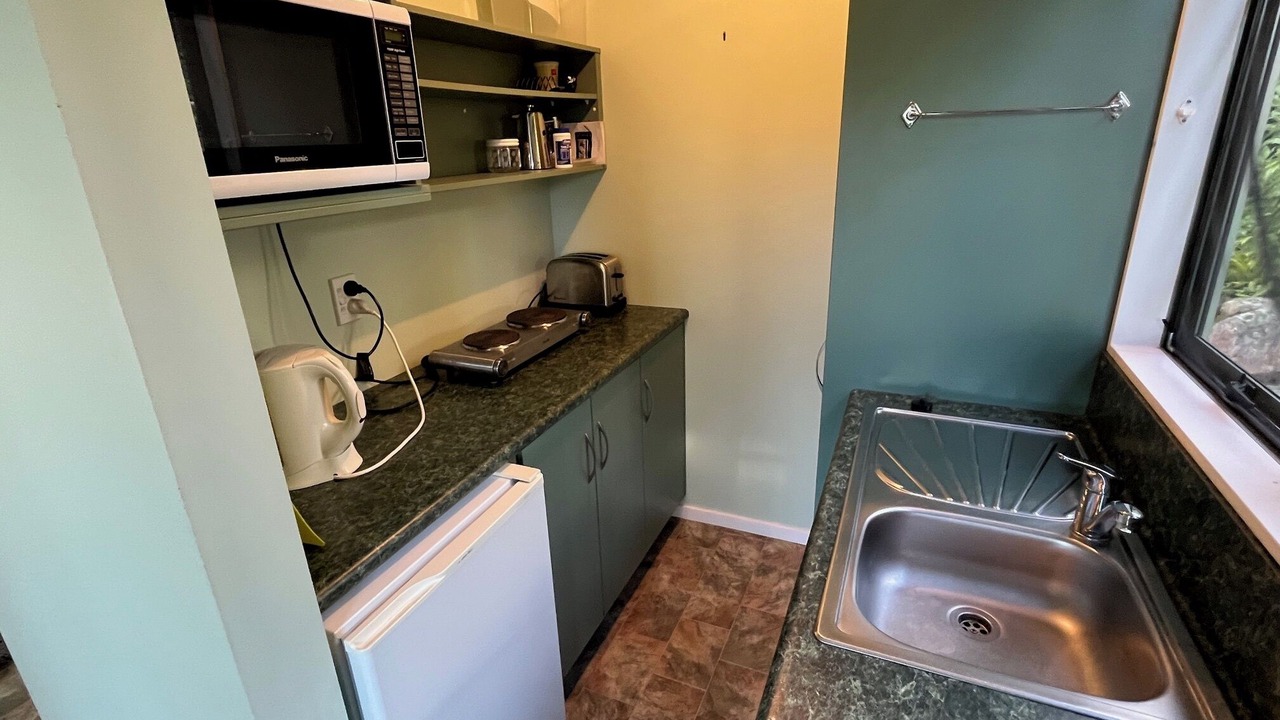 Photo of Kitchen in Ngaio Bay