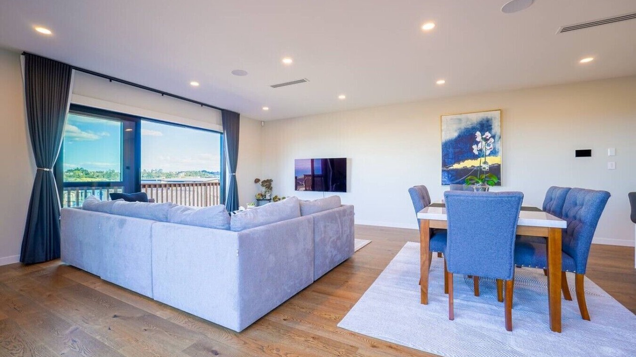 Photo of Livingroom in Long Bay