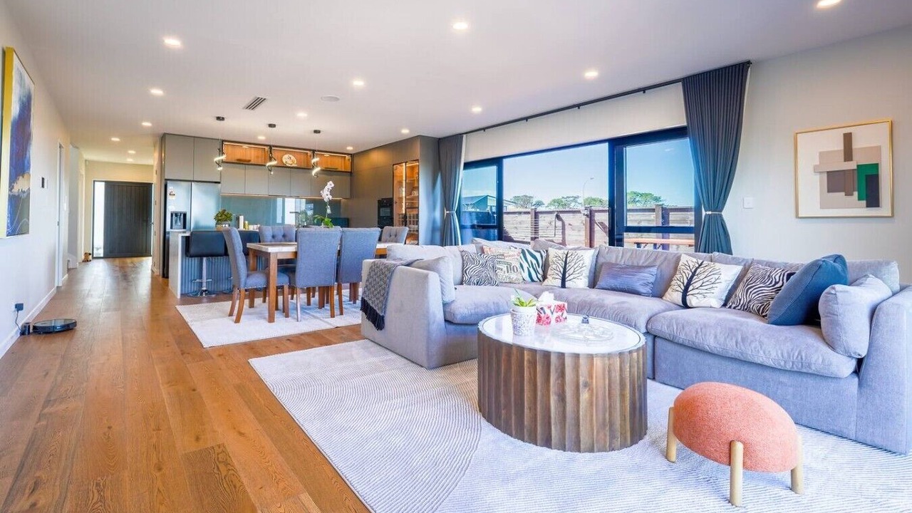 Photo of Livingroom in Long Bay