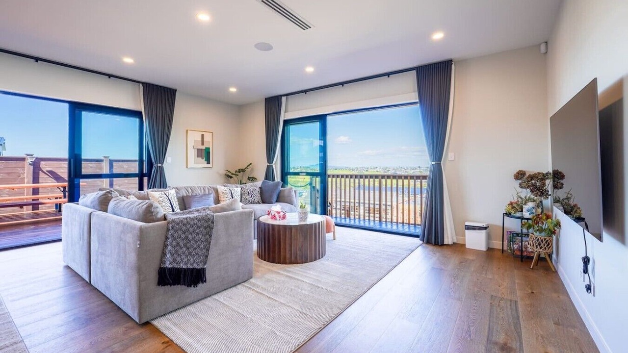 Photo of Livingroom in Long Bay