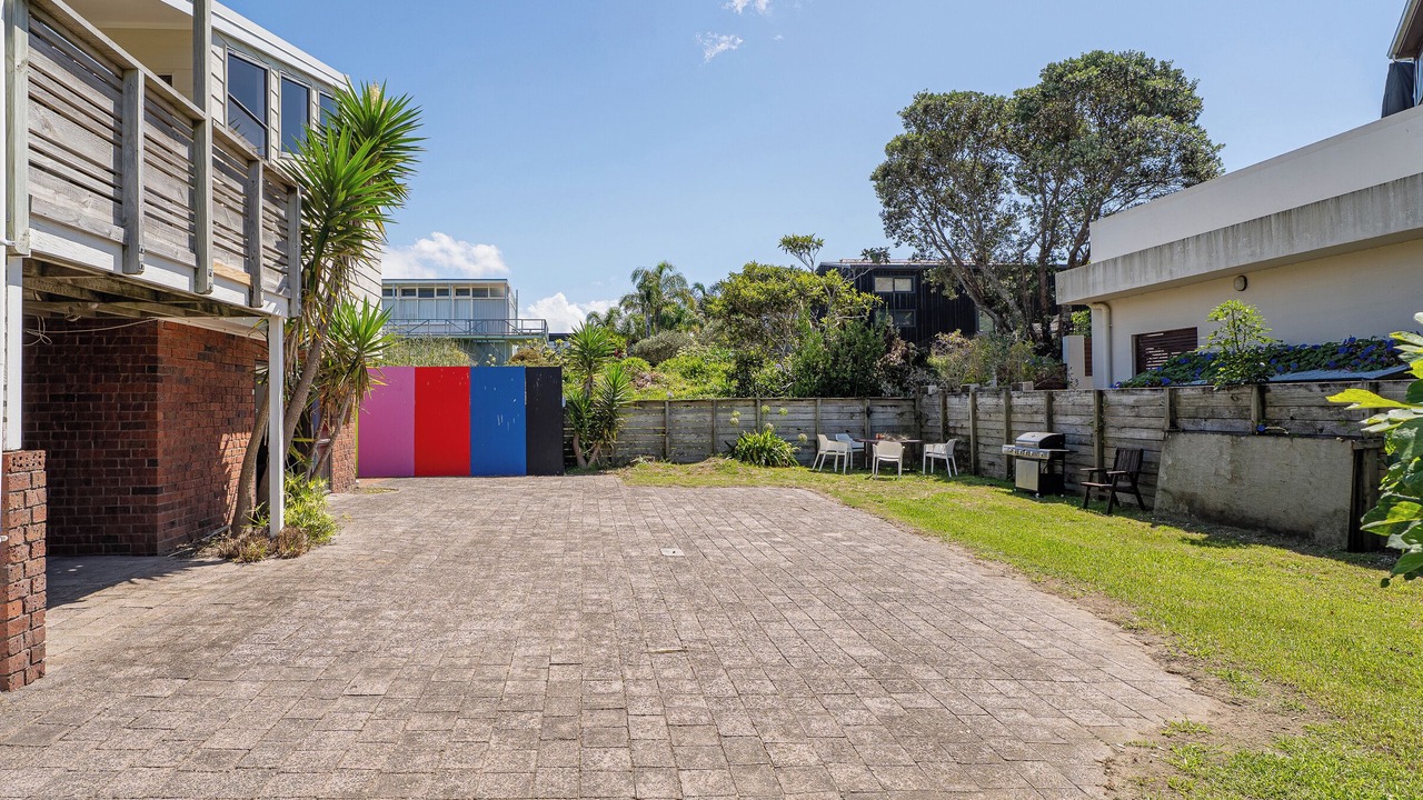 Photo of Patio Balcony in Whangamata