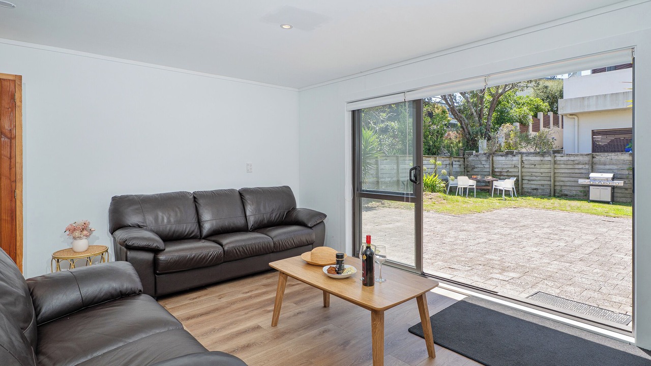 Photo of Livingroom in Whangamata